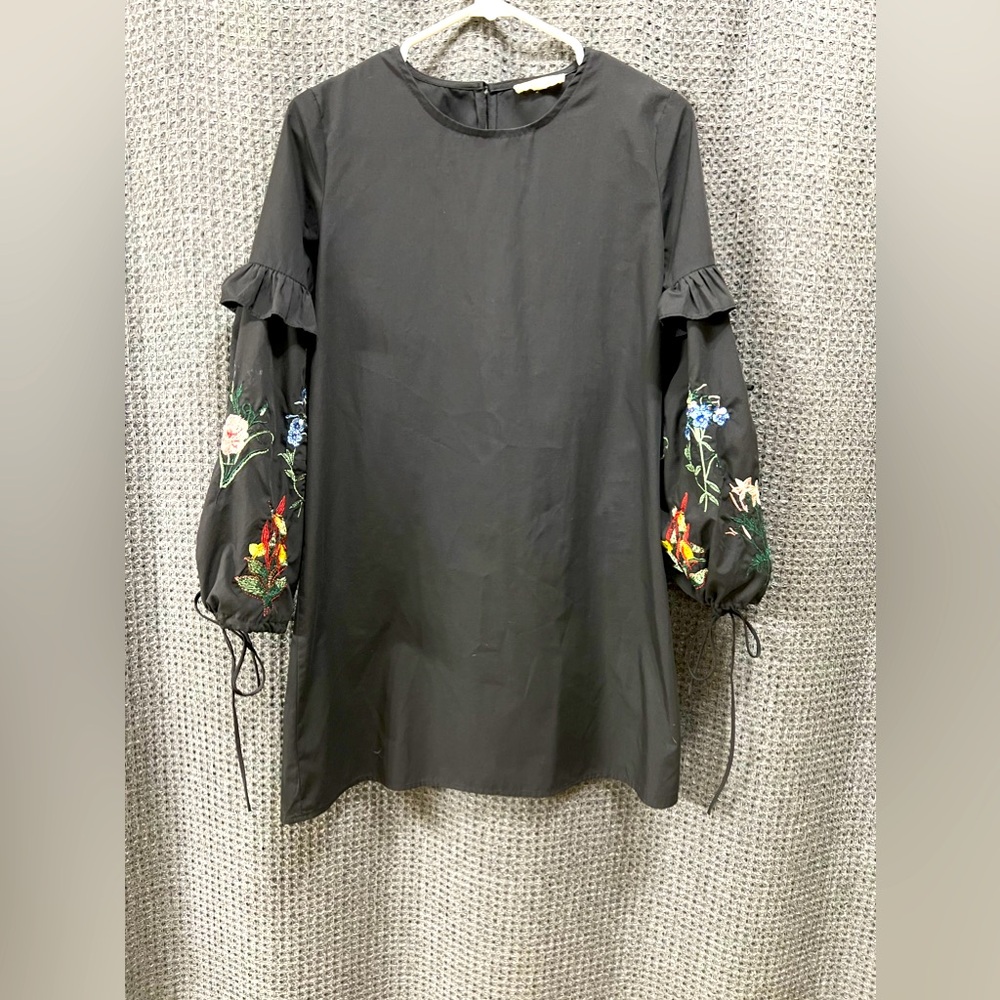 Rebellion A-Line Embroidered Tie Sleeve Black Dress Size Medium